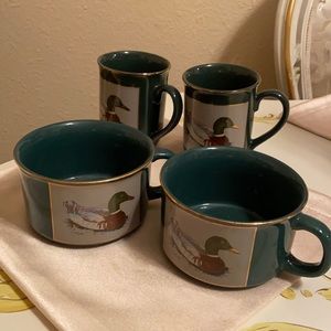 OTAGIRI JAPAN  GIBSON SET 2 MUGS & 2  DECOR MUG SOUP